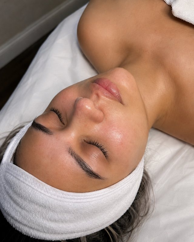 Limpieza facial simple